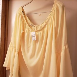 Light yellow top